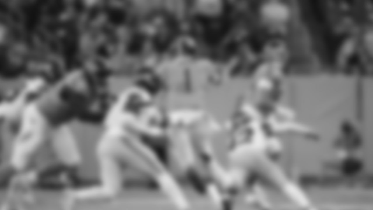 Seahawks at Titans on November 23, 2025