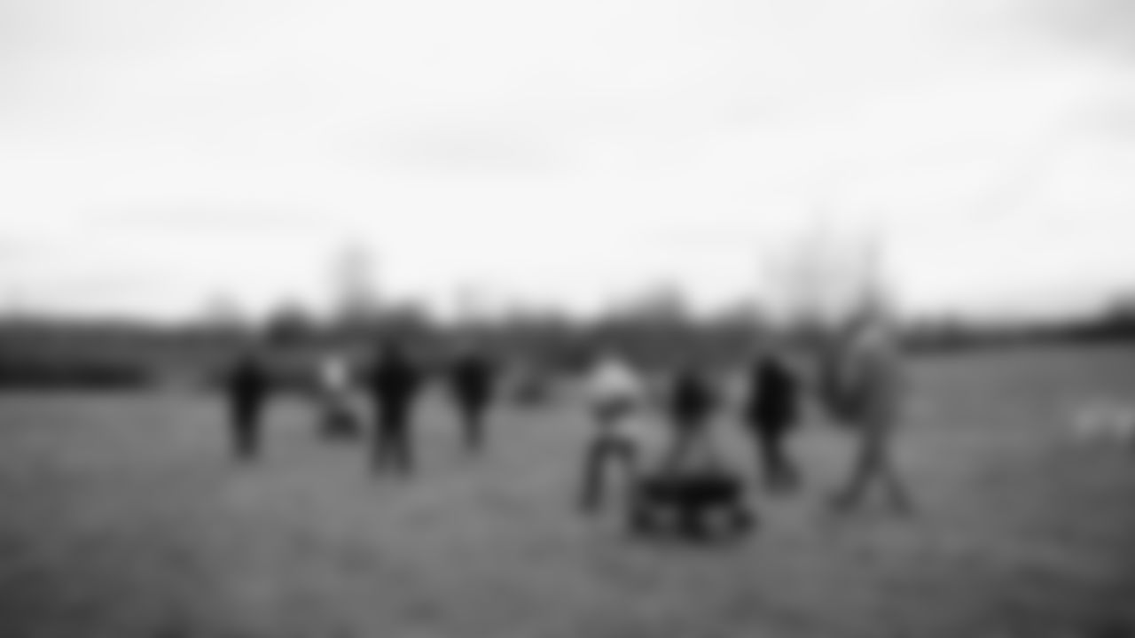 The Seahawks and Legend Norm Johnson spent the day volunteering at a farm in Snohomish County on January 8, 2026.