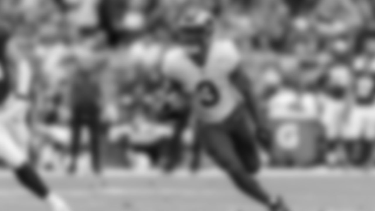 Running back (3) Cam Akers of the Los Angeles Rams runs the ball against the Arizona Cardinals in an NFL football game, Sunday, Sept. 25, 2022, in Glendale, AZ. Rams won 20-12. (AP Photo/Jeff Lewis)