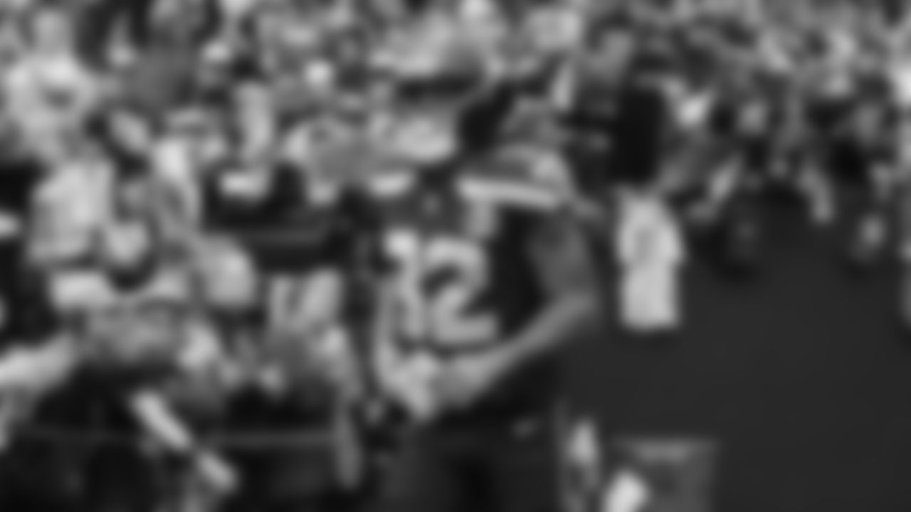 Seahawks running back Velus Jones Jr. (32)warms up at Lumen Field for the Week 15 matchup vs. the Indianapolis Colts.