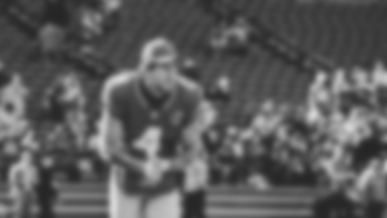 Seahawks punter Michael Dickson (4) warms up at Lumen Field for the Week 5 matchup vs. the Tampa Bay Buccaneers.
