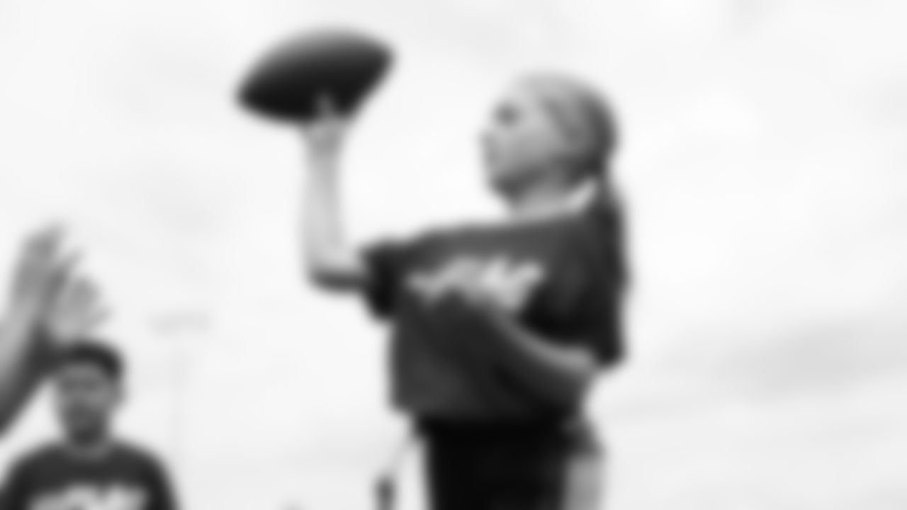 The Seahawks hosted a Seahawks Flag Football camp in Sydney, Australia where local kids had the opportunity to compete alongside Seahawks Legend Cliff Avril.