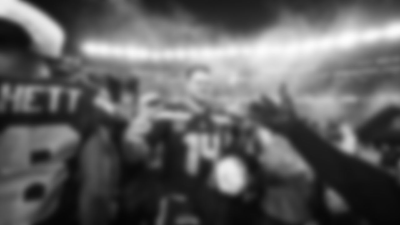 The Seahawks celebrated the 29-13 victory vs. the Patriots in Super Bowl LX.