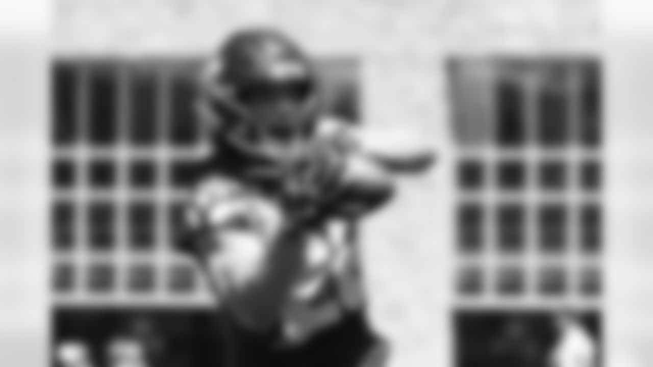 Seahawks running back Zach Charbonnet (26) participated in the Seahawks 2025 offseason workout program.