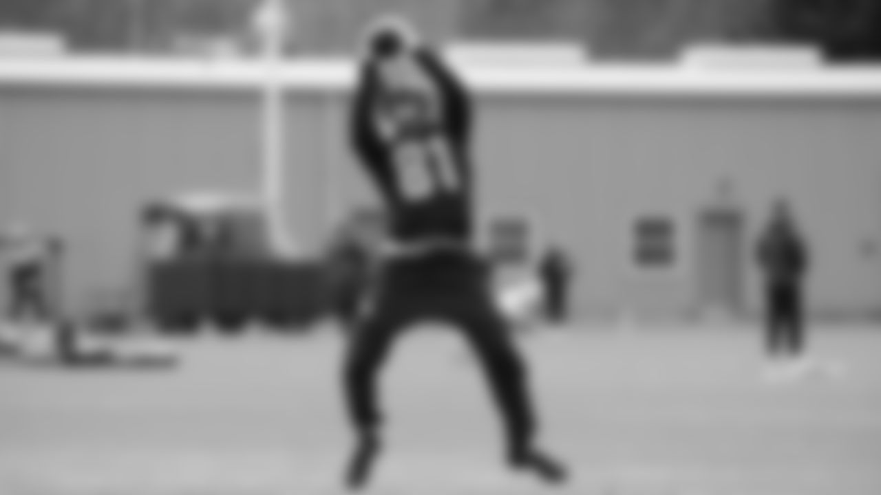 Seahawks tight end Eric Saubert (81) practiced on Thursday, January 8, 2026 at the Virginia Mason Athletic Center.