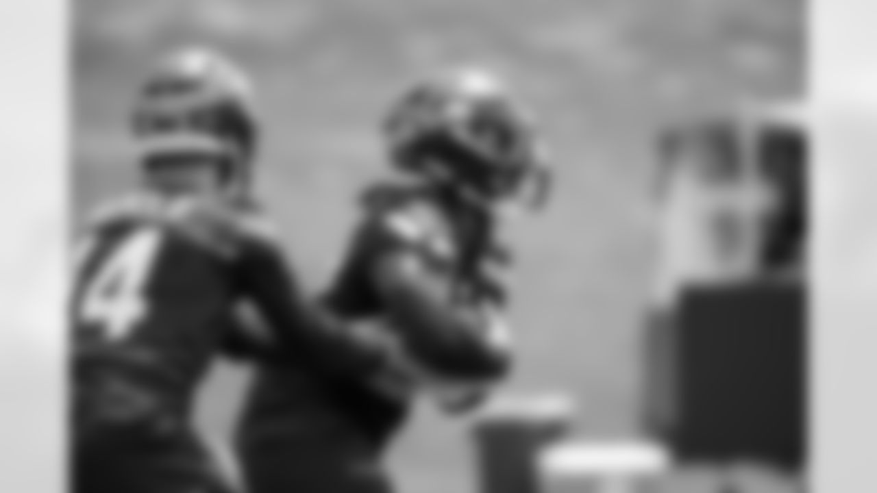 Seahawks running back Damien Martinez (22) participated in the Seahawks 2025 offseason workout program.