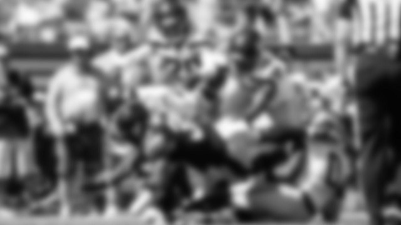 Seahawks defensive end DeMarcus Lawrence (0) at the Steelers in Week 2.