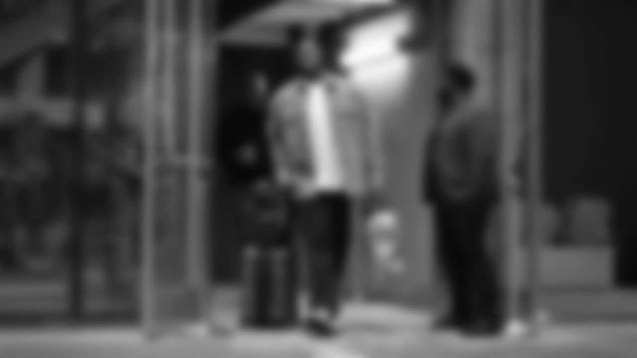 Seahawks linebacker Boye Mafe (53) departed the team hotel for the Week 17 matchup vs. Panthers on December 28, 2025.