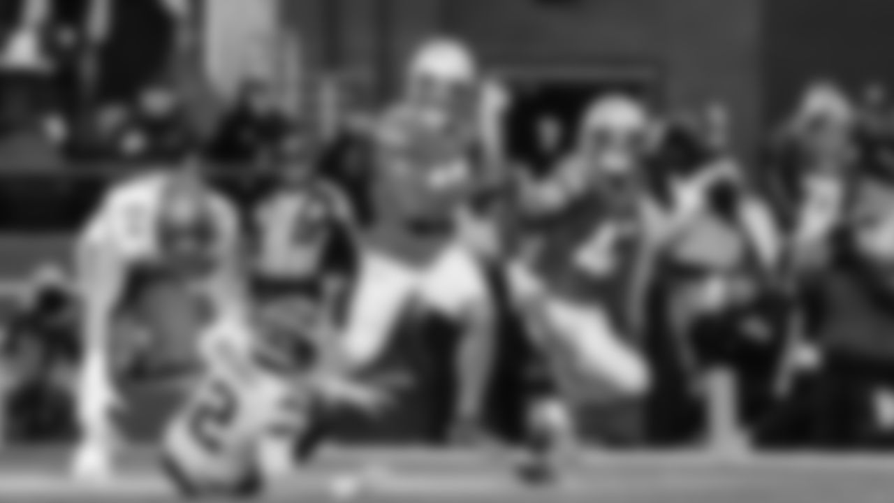 Seahawks linebacker Ernest Jones IV (13) vs. the Minnesota Vikings in Week 13.