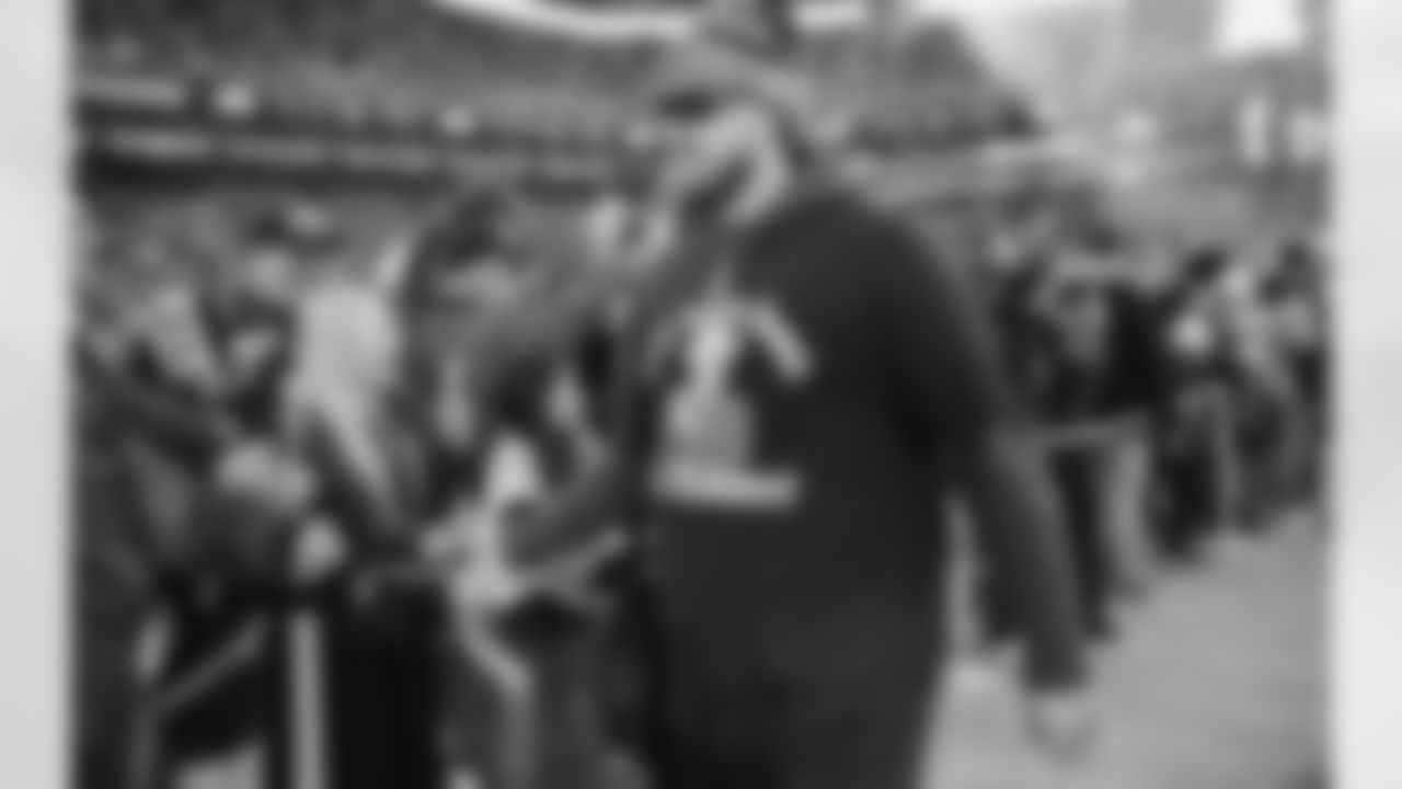 20260211_SBLX_PARADE_HOO_8713-5