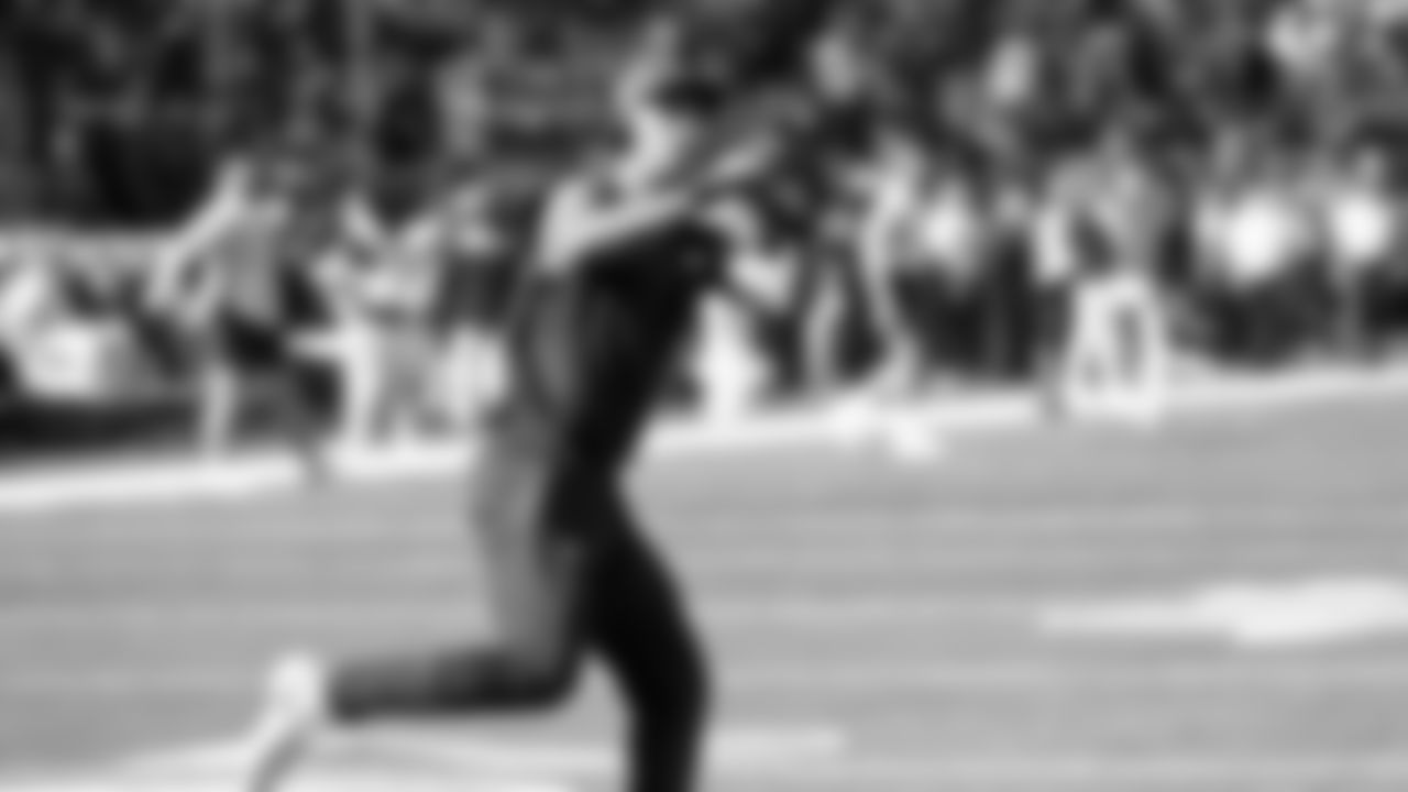 The Seahawks warm up ahead of Super Bowl LX vs. the Patriots at Levi's Stadium on Sunday, February 8, 2026.