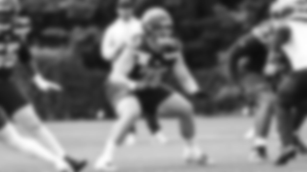 Seahawks guard Grey Zabel (76)