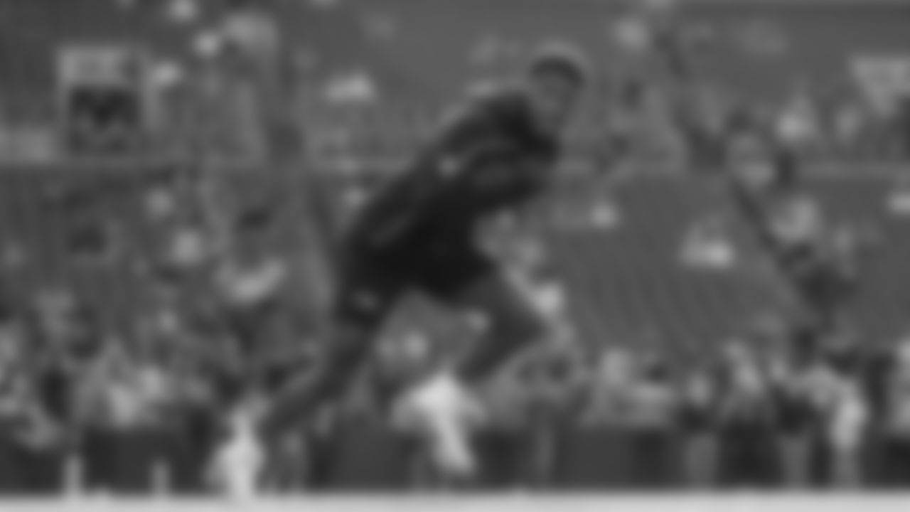 Seahawks cornerback Devon Witherspoon (21) warms up at Lumen Field for the Week 10 matchup vs. the Arizona Cardinals.