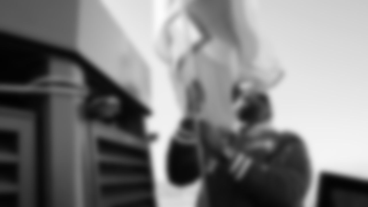 Seahawks Legend Cliff Avril raised the 12 Flag at the top of the Space Needle on Friday, January 23, 2026.