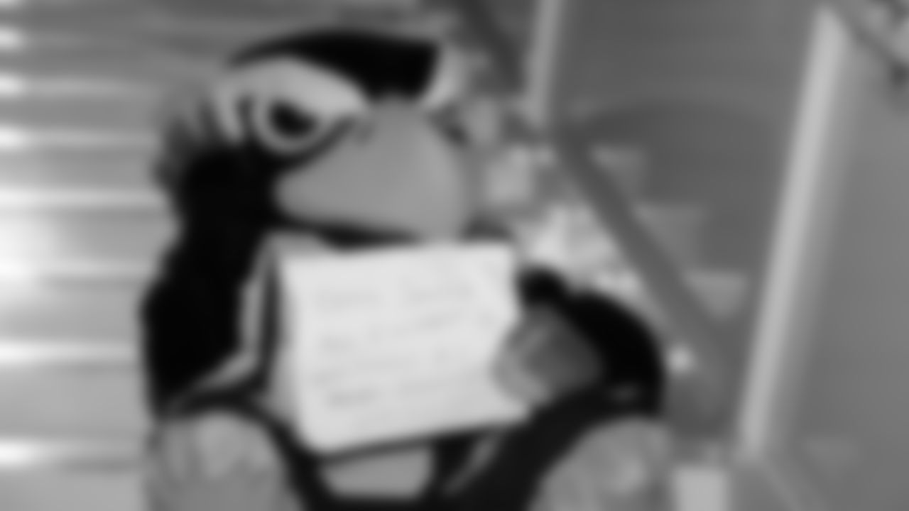 The Seahawks and Delta Air Lines hosted the annual Holiday in the Hangar event on December 2, 2025 to spread holiday cheer.