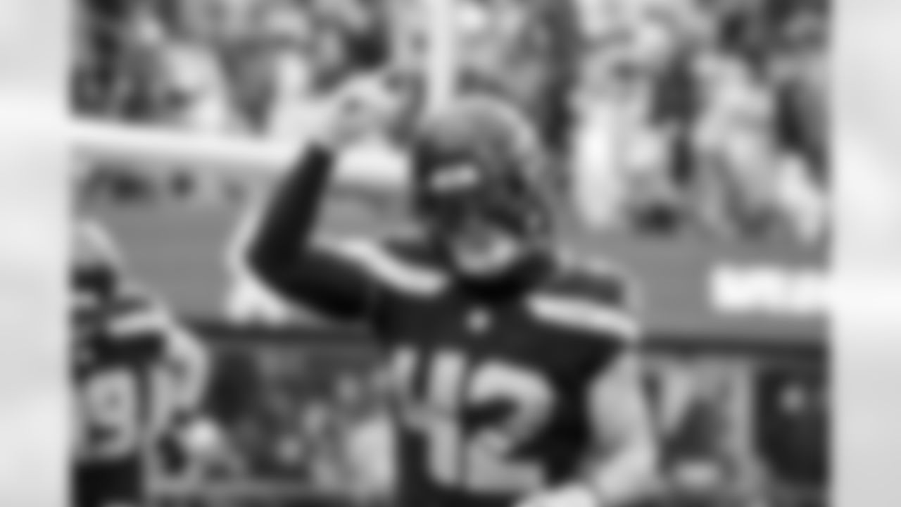 Seahawks linebacker Drake Thomas (42) at the Week 16 matchup against the Minnesota Vikings at Lumen Field on Sunday, December 22, 2024.