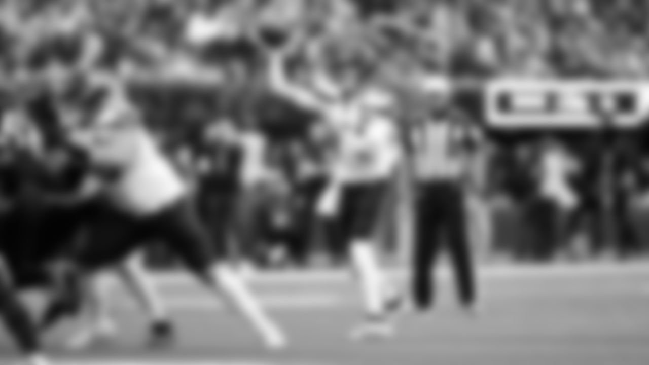 Seahawks at Rams on November 16, 2025