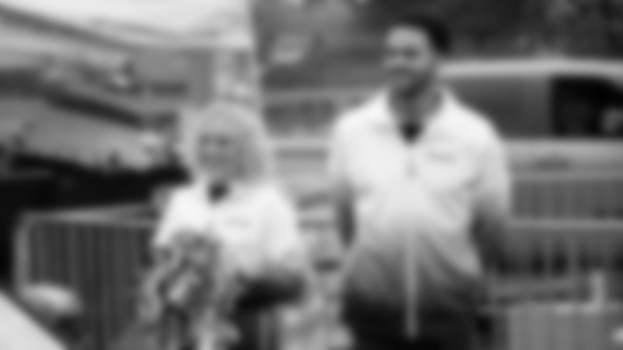 Seahawks Legend Marcus Trufant, quarterback Jalen Milroe, Blitz and the Seahawks Dancers participated in the Tacoma Police Department and Friends Thanksgiving Turkey Giveaway on November 18, 2025.