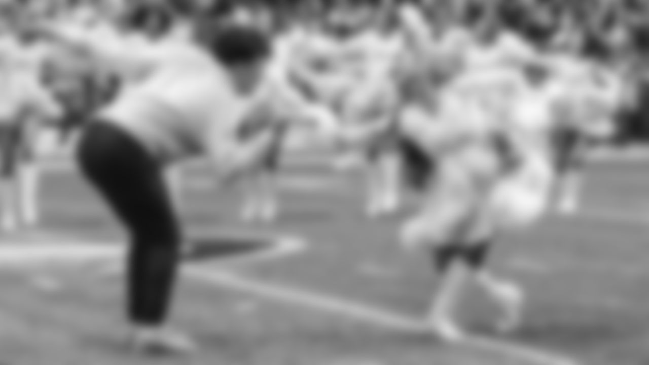 Seahawks Dancers in Week 15 on December 14th, 2025