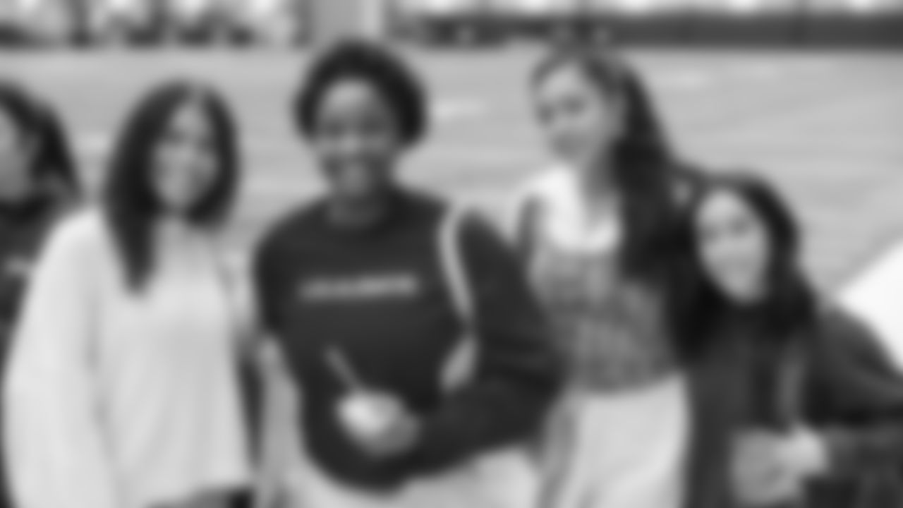 Hosted in partnership with DEI, Seahawks Women's Association and SOAR Women's Employee Resource Group, the Women's Wellness Event brought together education on women's fertility and overall health, moments for connection and meditation, and onsite vendors raising awareness around wellness and the importance of regular breast exams.