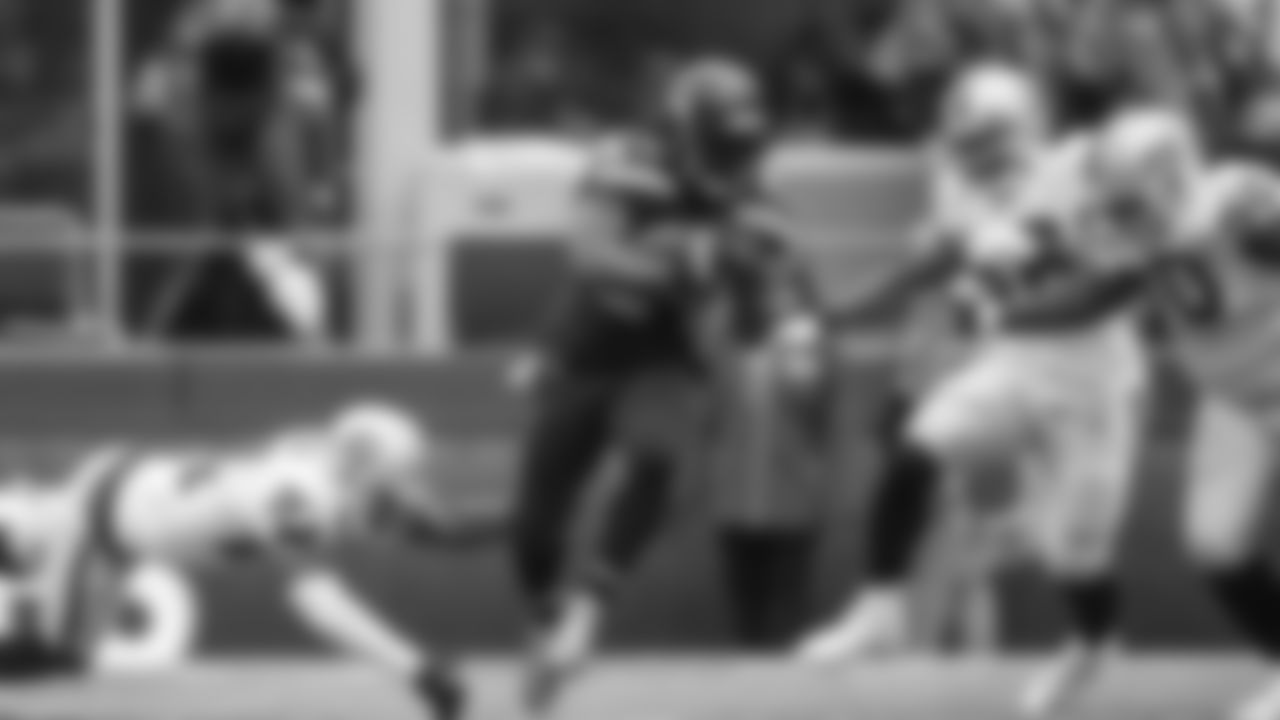 RB Marshawn Lynch 2010-2015,2019