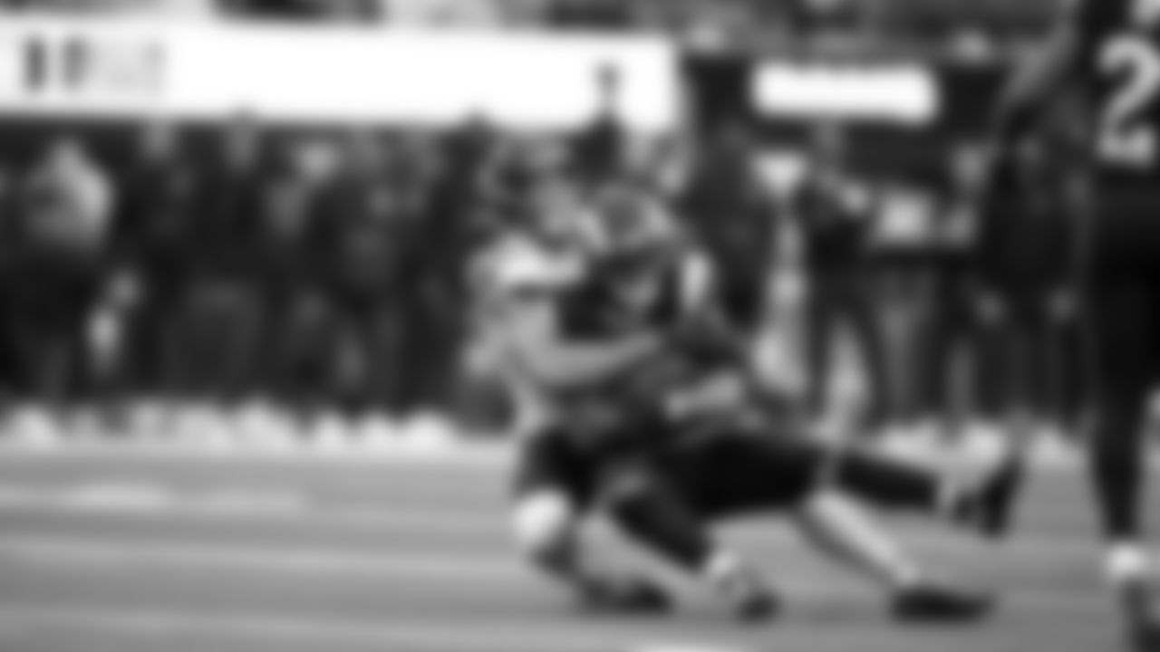 Seahawks at Rams on November 16, 2025