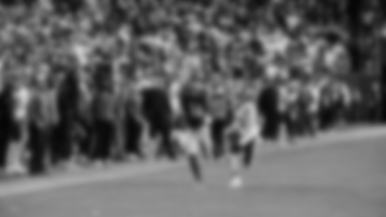 Seattle Seahawks at Washington Commanders for a week 9 throwback matchup on Nov 2, 2025