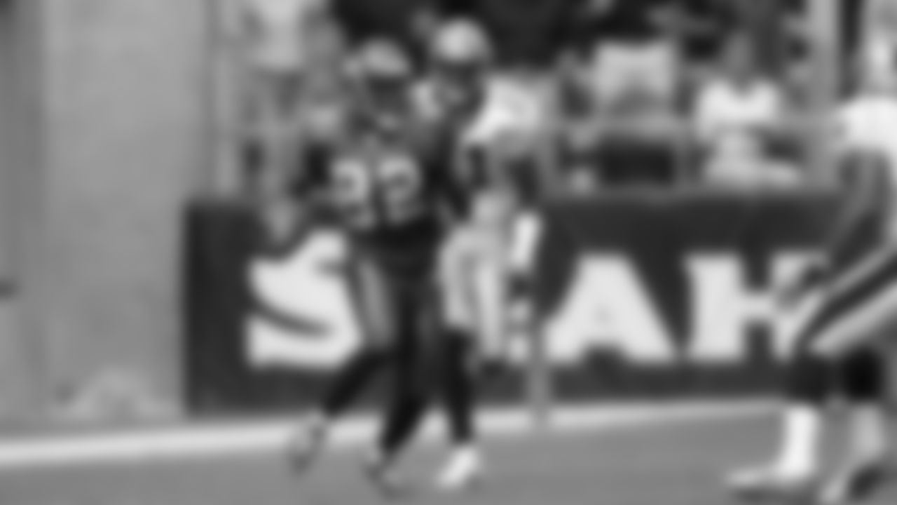 WR Darrell Jackson 2000-2006