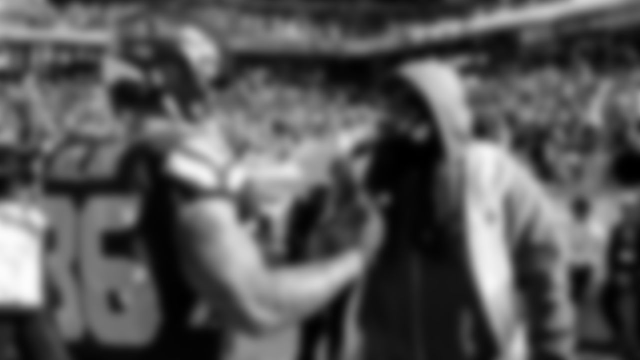 Super Bowl LX Warmups-20260208_22-31-08_6723