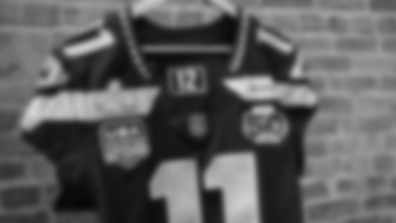 The Seahawks will wear their college navy jerseys vs. the New England Patriots in Super Bowl LX. The jersey features three patches including one to celebrate the Seahawks 50th season, one honoring the 250th anniversary of the United States and the Super Bowl LX logo.