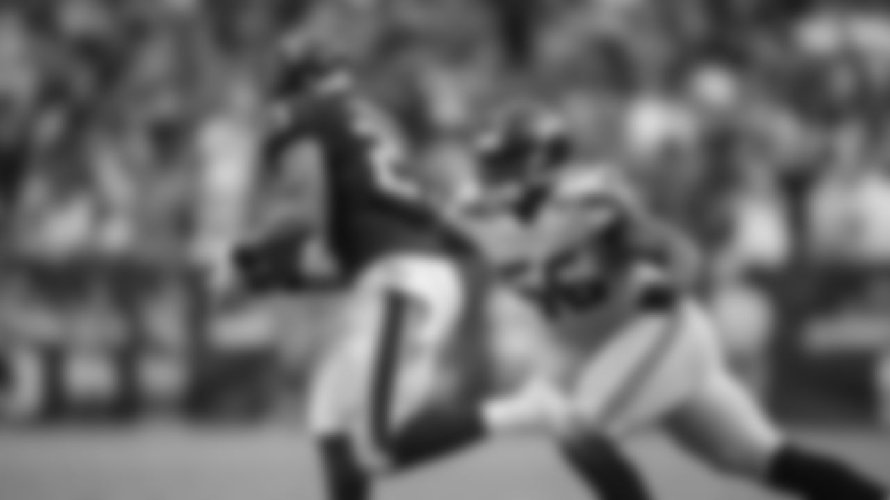 DE Cliff Avril 2013-2017