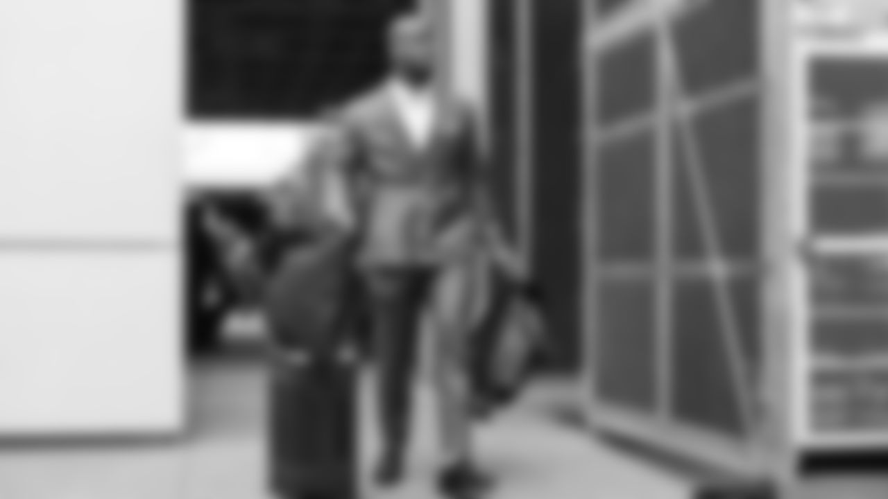 Seahawks running back Kenneth Walker III (9) departed the team hotel for the Week 18 matchup vs. the 49ers at Levi's Stadium.