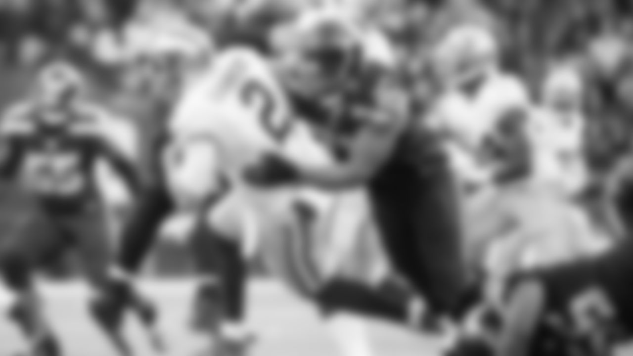 DE Michael Bennett 2013-2017