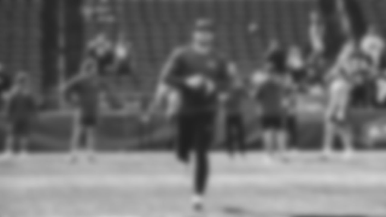 Seahawks wide receiver Cooper Kupp (10) warms up at Lumen Field for the Week 5 matchup vs. the Tampa Bay Buccaneers.