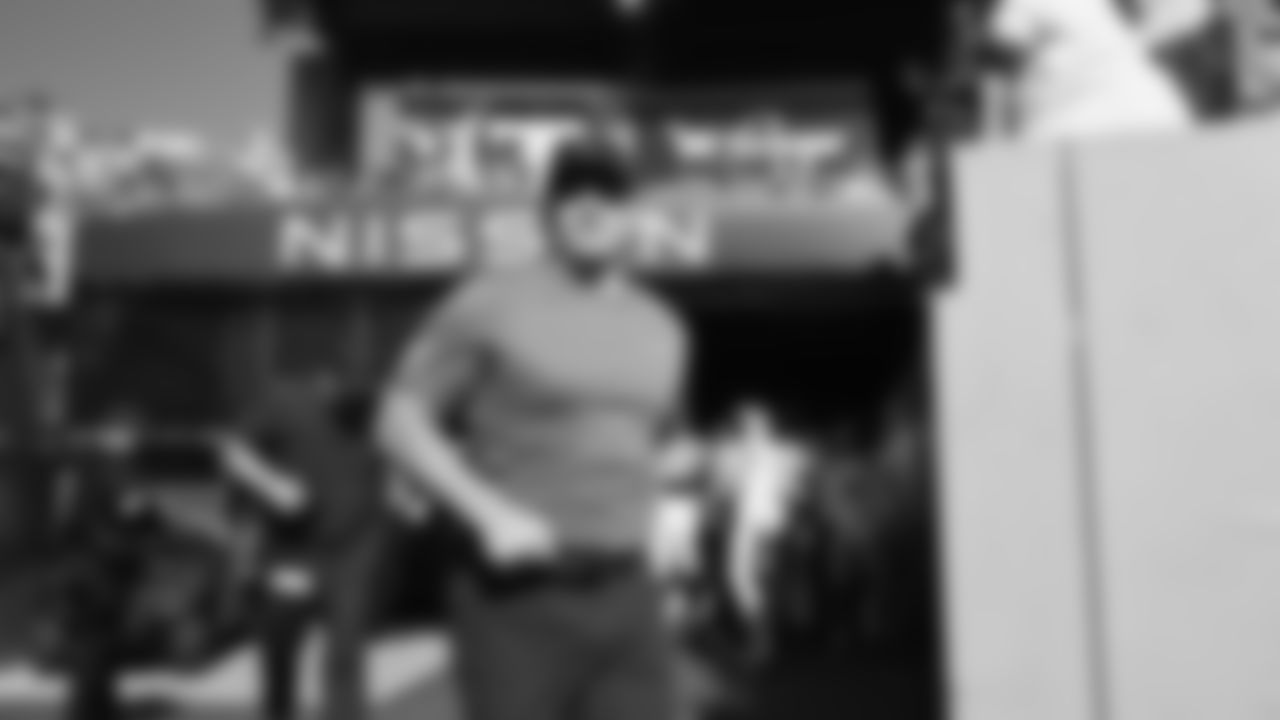 Seahawks head coach Mike Macdonald hit the field at Nissan Stadium for the Week 12 matchup vs. the Titans in Nashville, Tennessee.