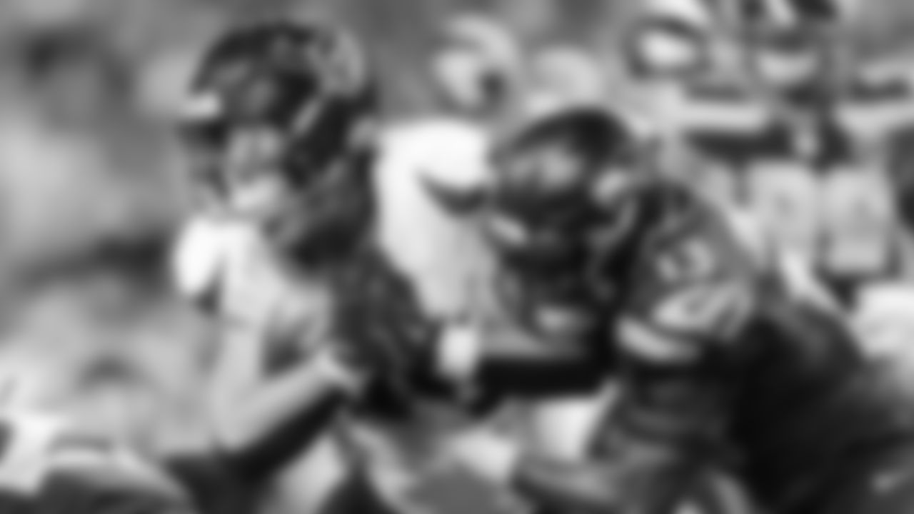 Seahawks linebacker Ernest Jones IV (13) vs. the Houston Texans in Week 7.