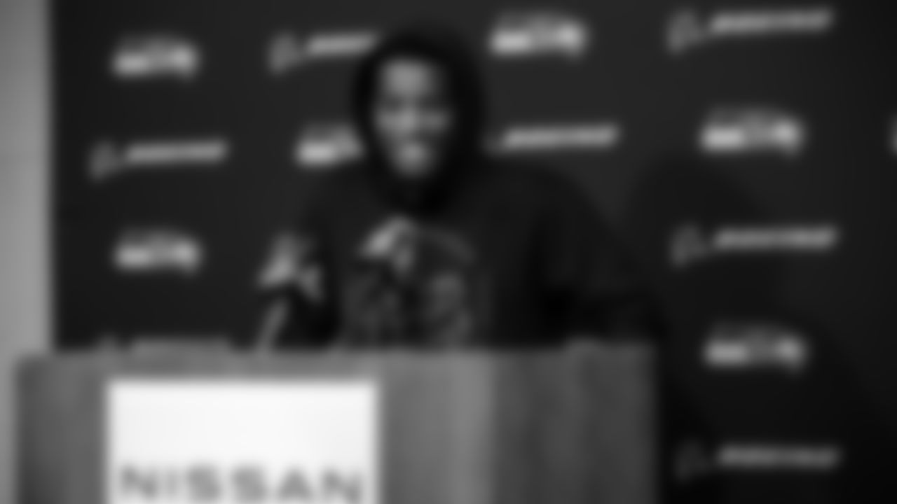 Seahawks celebrate the 30-24 win over the Tennessee Titans at Nissan Stadium on November 23, 2025.