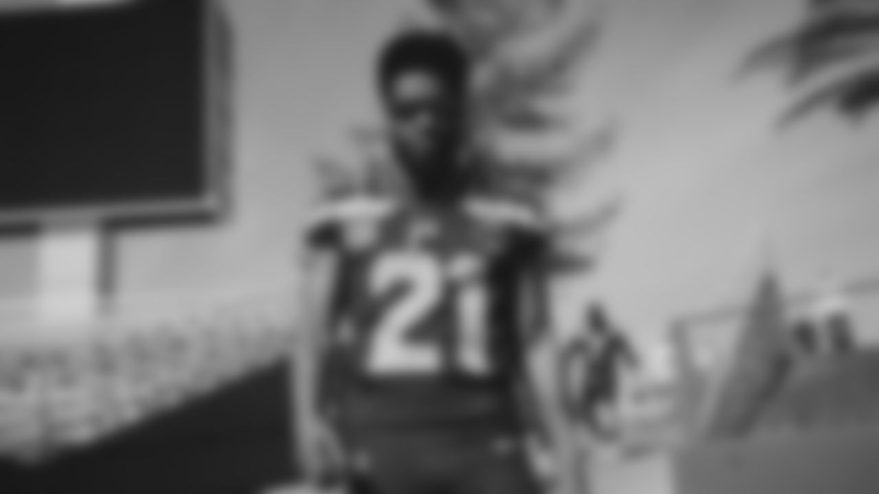 Seahawks cornerback Devon Witherspoon (21) during the Super Bowl LX team photo on February 7, 2026.