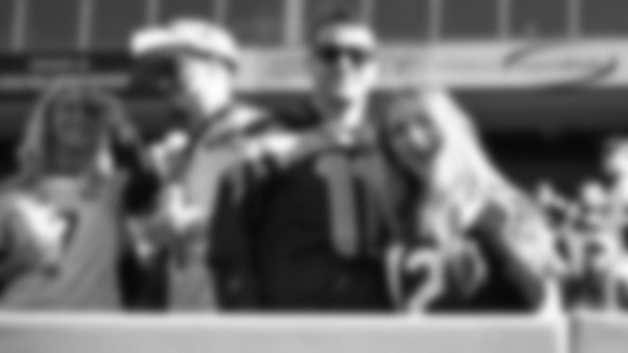 12s show up strong for a week 12 matchup against the Titans on November 23, 2025