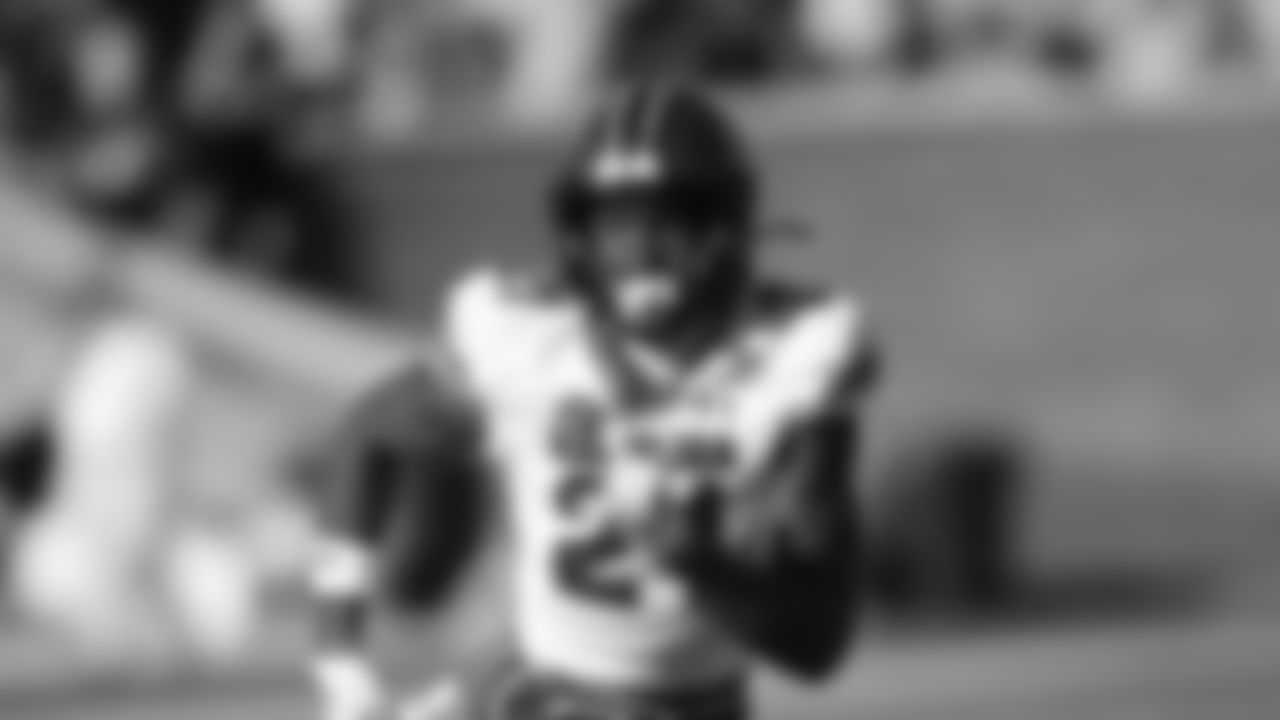 South Carolina defensive back Nick Emmanwori (21) during an NCAA college football game, Saturday, Oct. 21, 2023 in Columbia, Mo. (AP Photo/Colin E Braley)