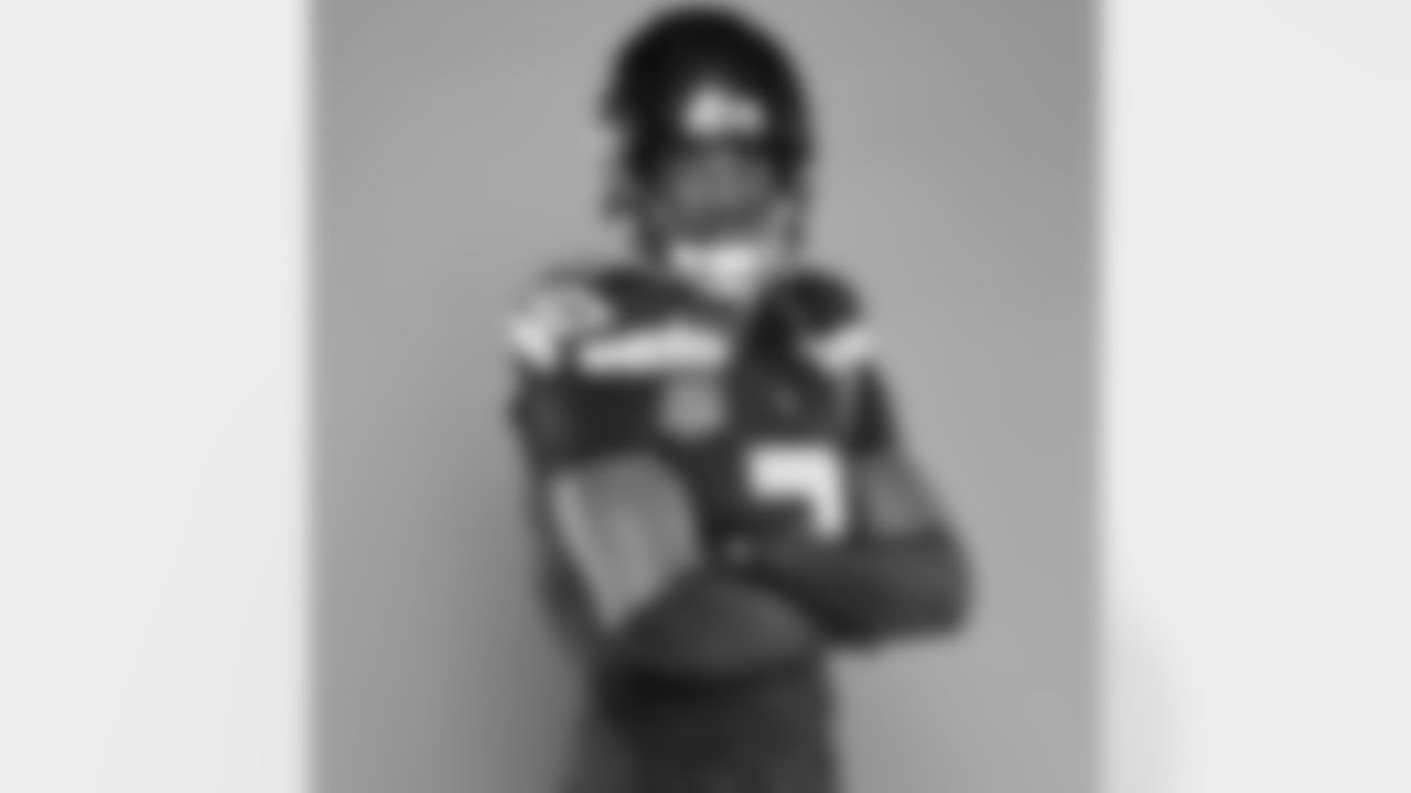 Seahawks safety Nick Emmanwori (3).