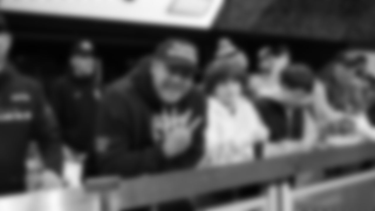 12s Show Out Strong For Week 14 In Atlanta On December 7, 2025