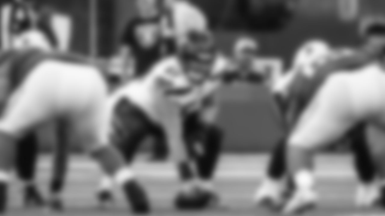 Seahawks offensive lineman Jalen Sundell (61)