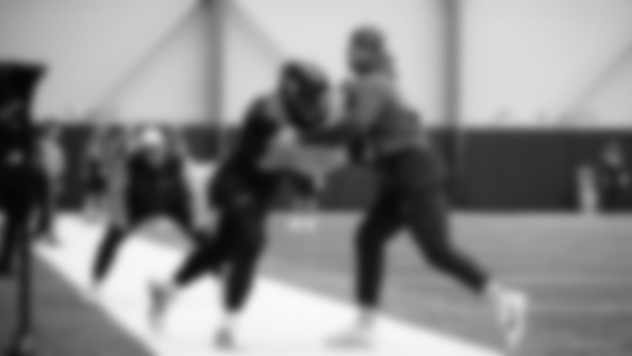 Seahawks tight end Nick Kallerup (89) practiced on Thursday, November 6, 2025 at the Virginia Mason Athletic Center.