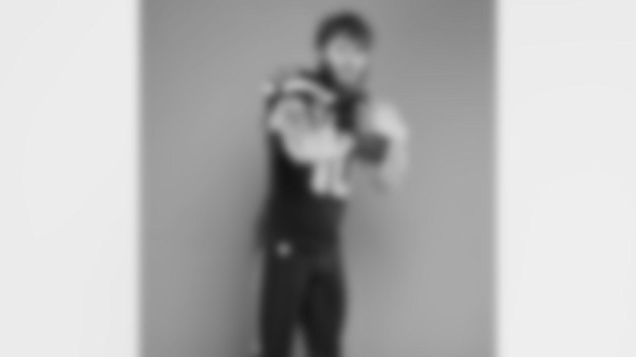 Seahawks wide receiver Cooper Kupp (10).