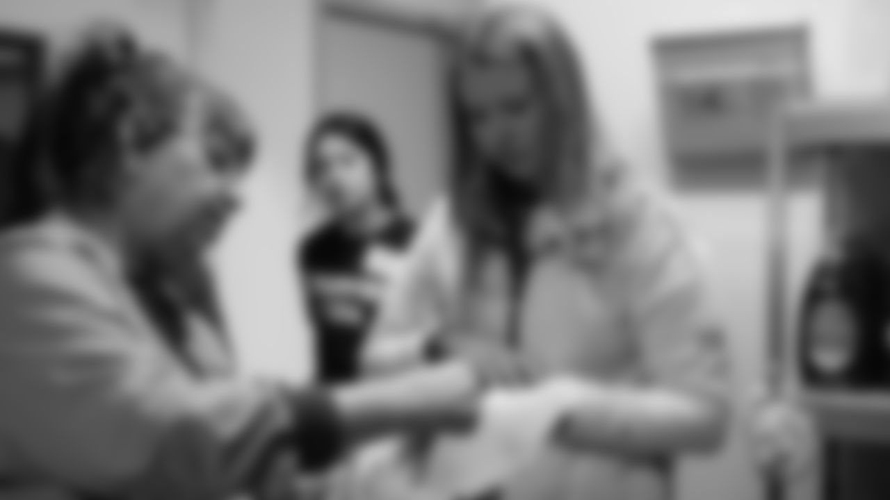 The 2025 Seahawks Intern Class volunteered at the Ronald McDonald House Charities of Western Washington & Alaska for their Intern Day of Service on Thursday, October 30th, 2025