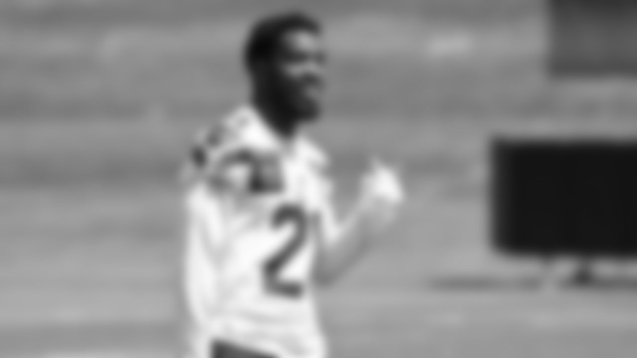 Seahawks cornerback Devon Witherspoon (21) participated in a workout on day one of OTAs on Tuesday, May 27, 2025 at the Virginia Mason Athletic Center.