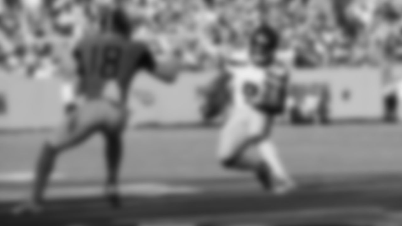 Seahawks at Titans on November 23, 2025