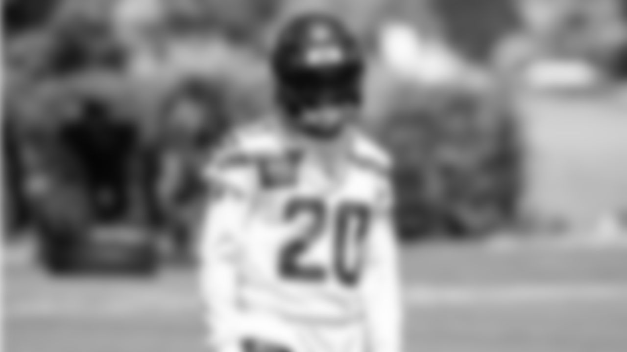 Seahawks safety Julian Love (20) participated in a workout on day one of OTAs on Tuesday, May 27, 2025 at the Virginia Mason Athletic Center.