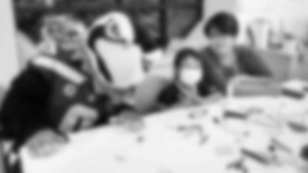 Seahawks wide receiver Rashid Shaheed visited a local children's hospital in Seattle and spent time with patients and their families in honor of the holiday season.